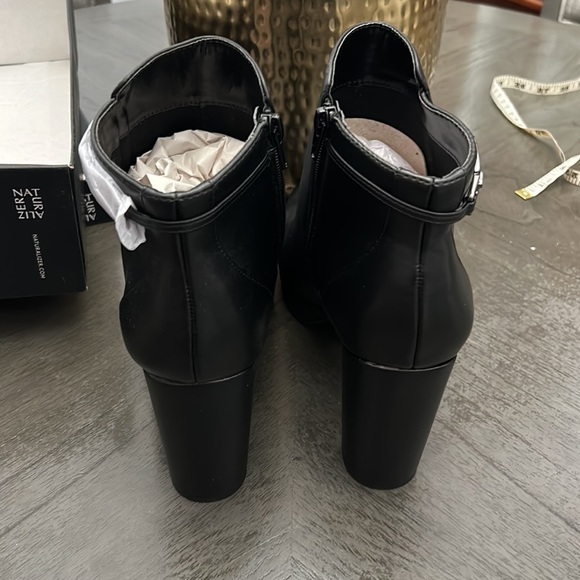 Naturalizer Berri Bootie (WIDE) - Picture 10 of 13